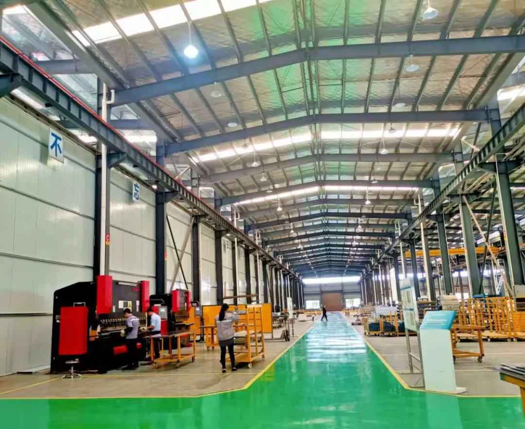 【ayx爱游戏(中国)体育官方网站湖南生产基地】热火朝天生产忙，高质高效产精品！​
